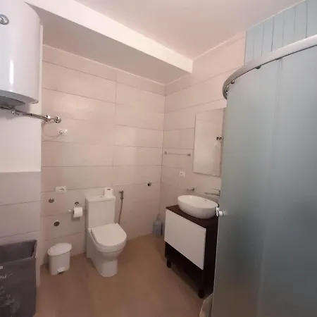 Synergy 4 * Durrës